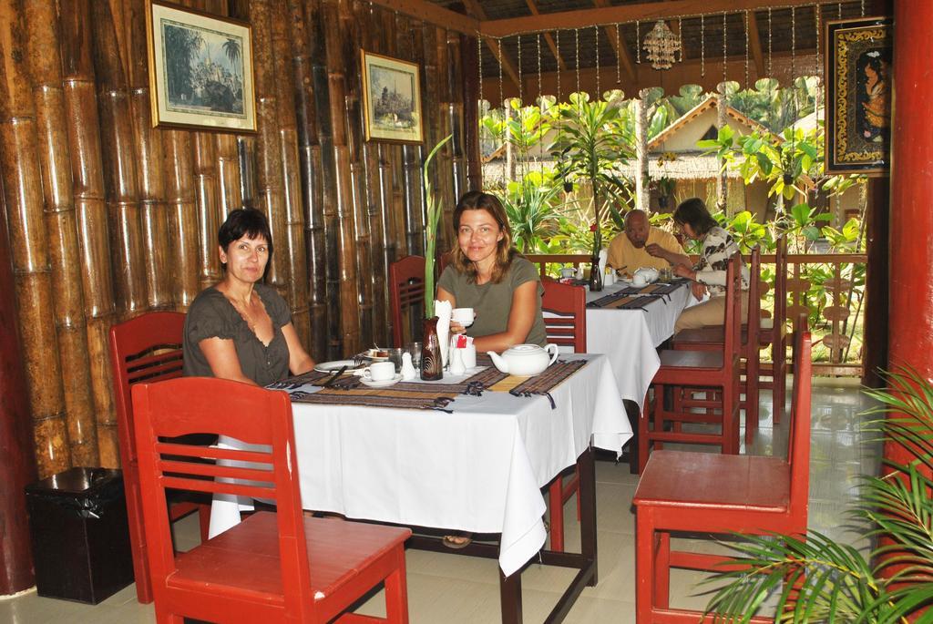 Diamond Hotel Ngapali Buitenkant foto