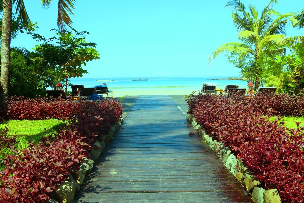 Diamond Hotel Ngapali Buitenkant foto
