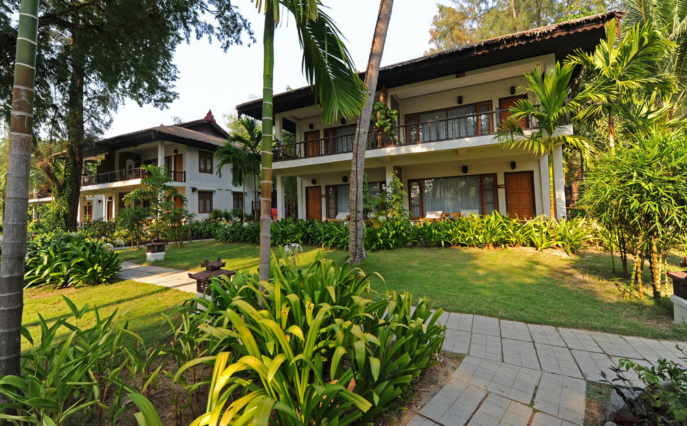 Diamond Hotel Ngapali Buitenkant foto