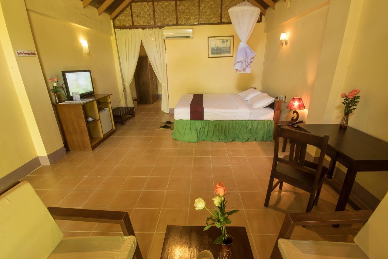 Diamond Hotel Ngapali Buitenkant foto