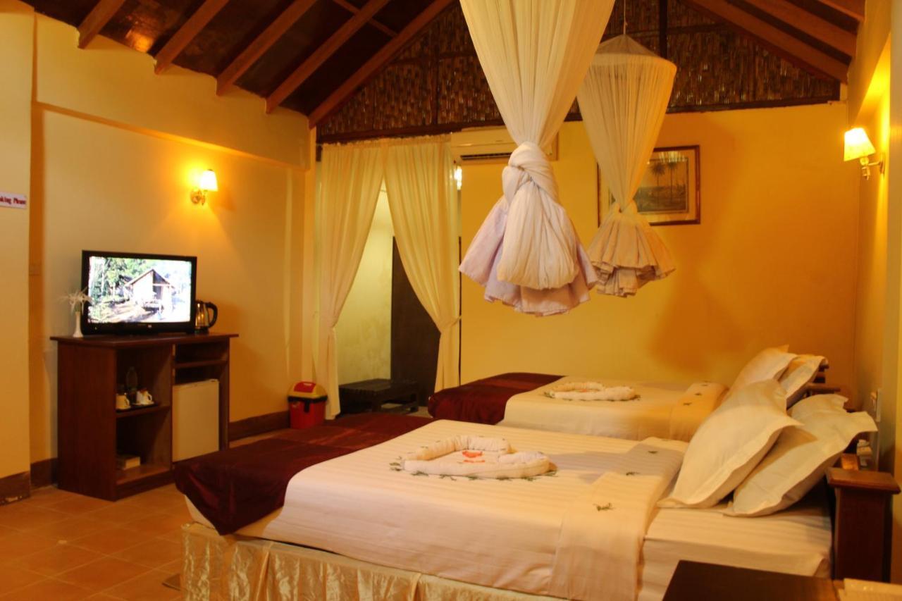 Diamond Hotel Ngapali Buitenkant foto
